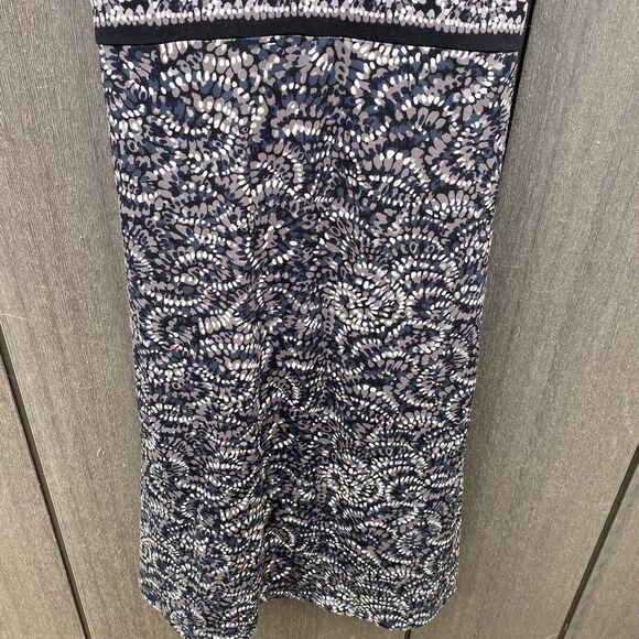 BCBG MaxAzria Dress - Picture 3 of 8